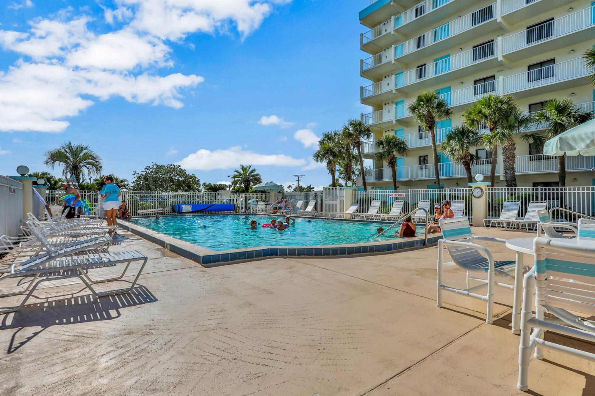 Atlantic Sands Condos Cocoa Beach Room photo