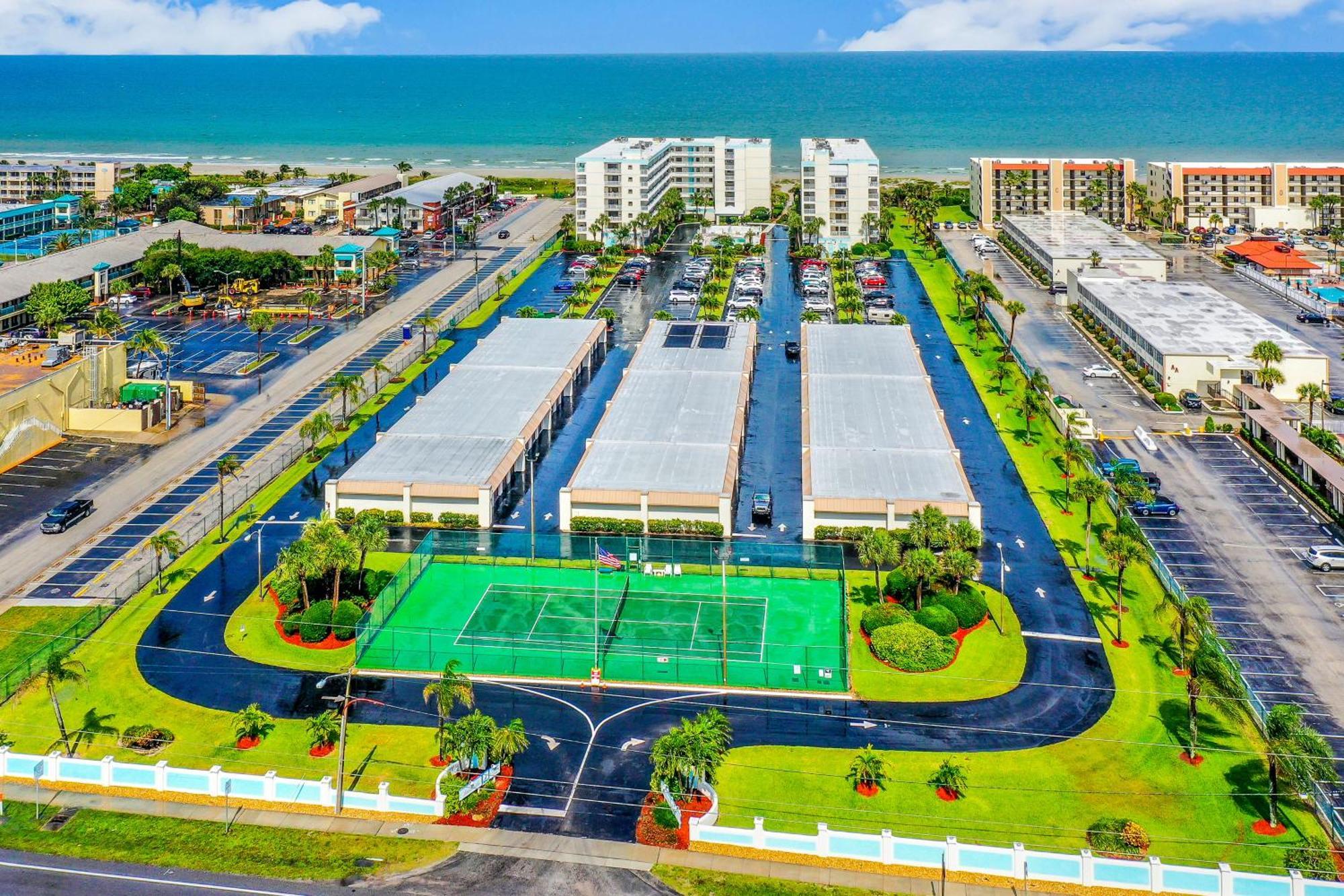 Atlantic Sands Condos Cocoa Beach Room photo