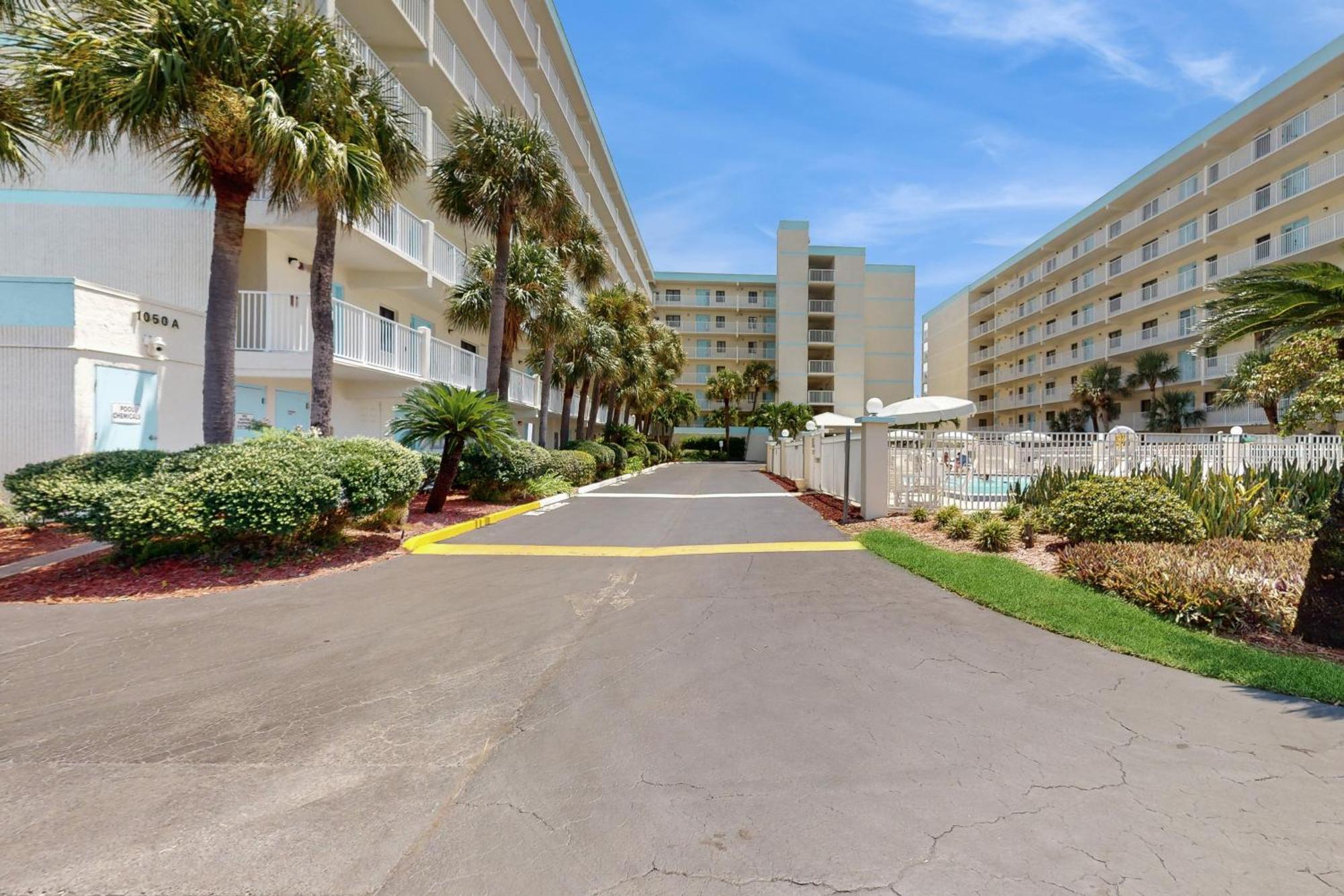 Atlantic Sands Condos Cocoa Beach Room photo